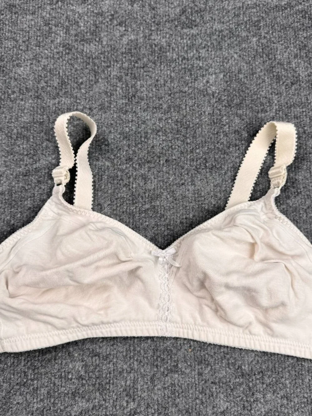 Women's White Comfort Wireless Full Coverage Everyday Bra Sz XL/2XL No Tag MSMTS
